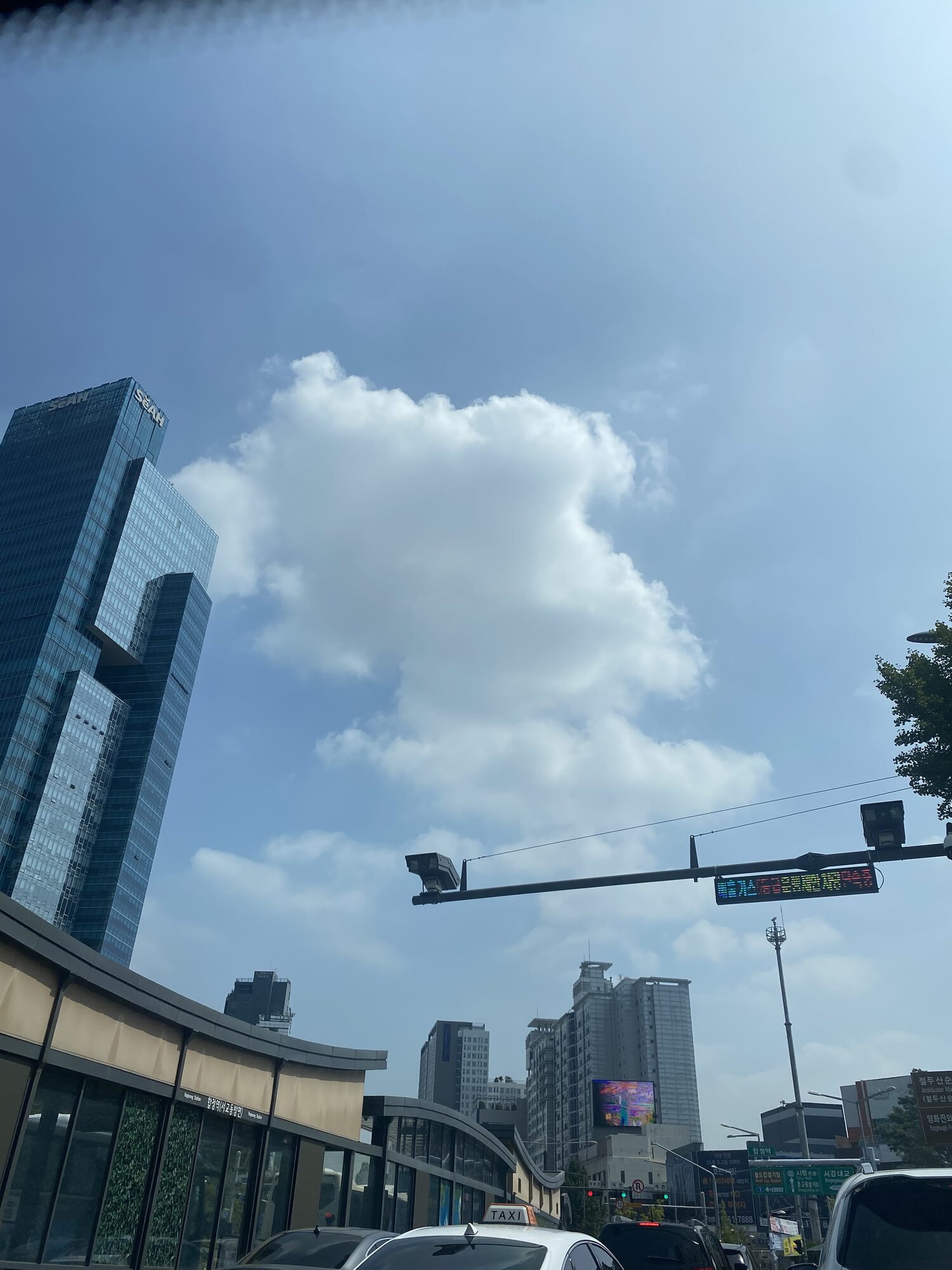 A cloud over the city